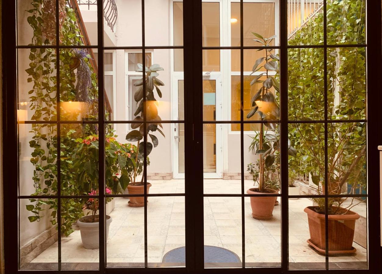 Moss Art Boutique Hotel Баку Экстерьер фото